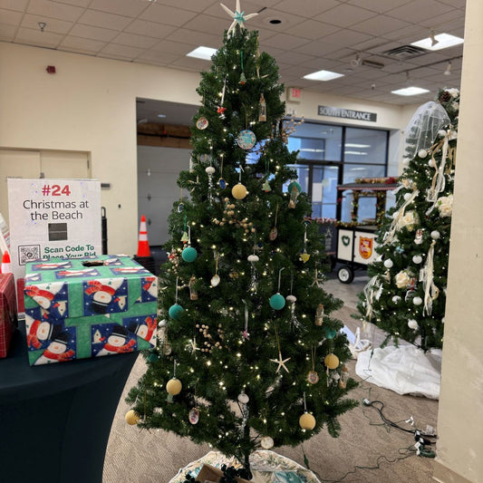 7.5ft. Tree #24: Christmas at the Beach